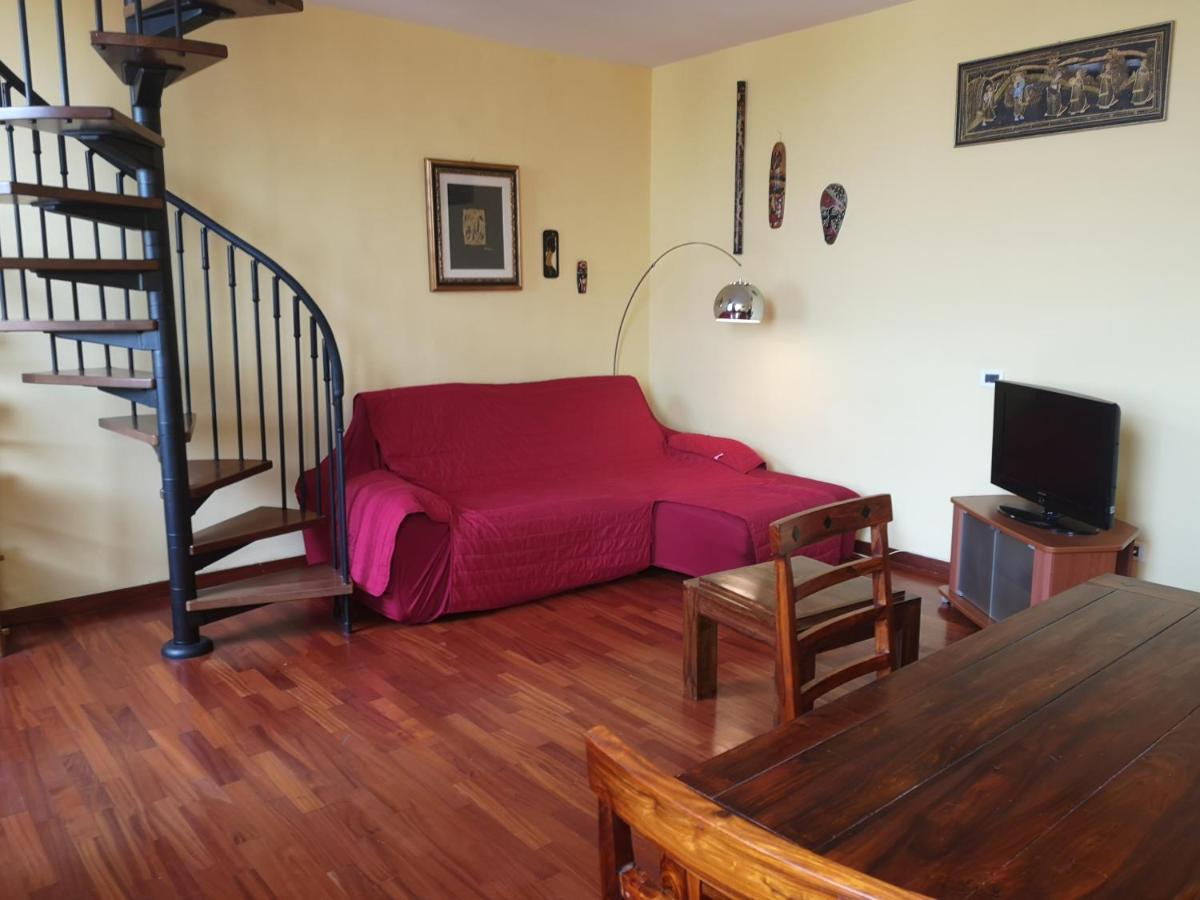 Porta A Mare, Free Parking Apartment Livorno Bagian luar foto
