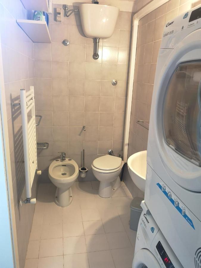Porta A Mare, Free Parking Apartment Livorno Bagian luar foto
