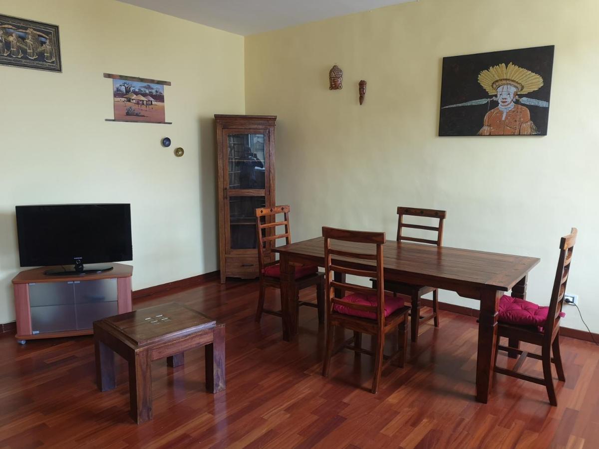Porta A Mare, Free Parking Apartment Livorno Bagian luar foto